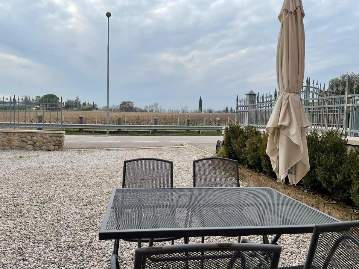 Garda Lake - Appartamenti Castelnuovo del Garda Buitenkant foto