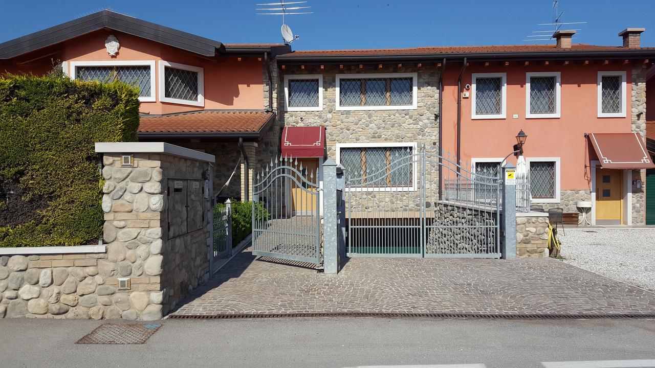 Garda Lake - Appartamenti Castelnuovo del Garda Buitenkant foto